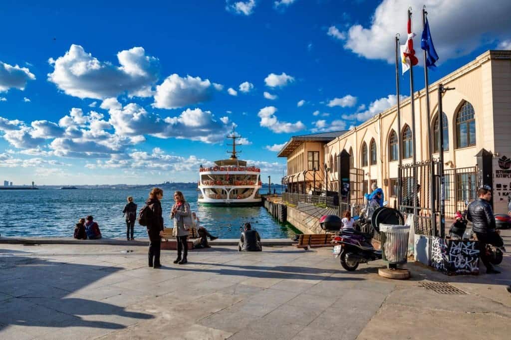 istanbul city tour guide